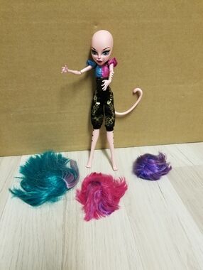 Monster High Cat Girl Create A Monster Doll With 3 Wigs